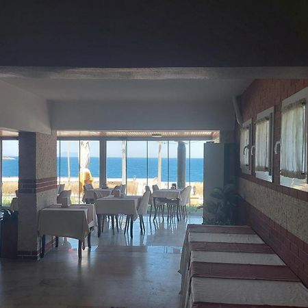 Yenifoca Ersan Hotel ภายนอก รูปภาพ