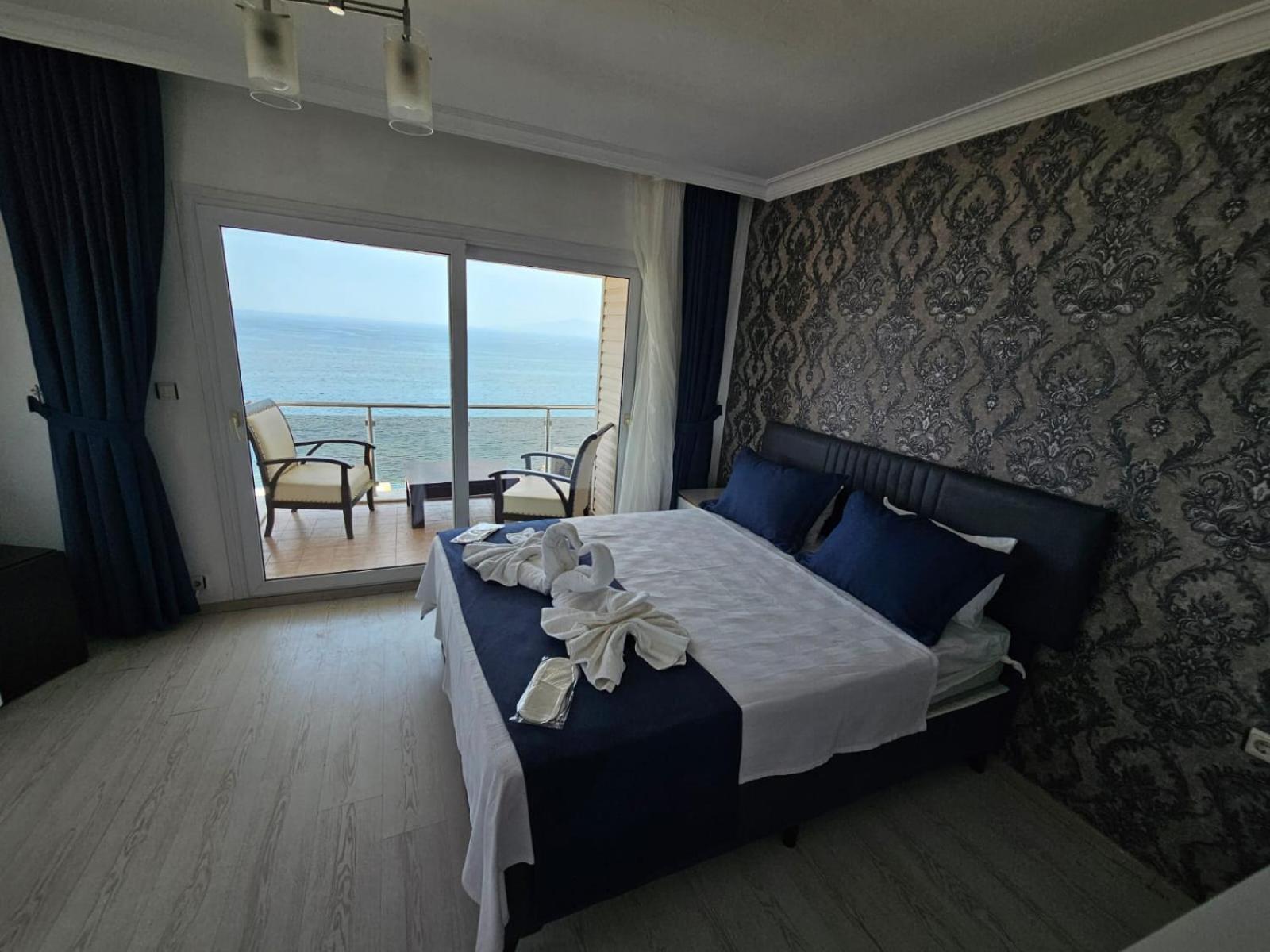 Yenifoca Ersan Hotel ภายนอก รูปภาพ