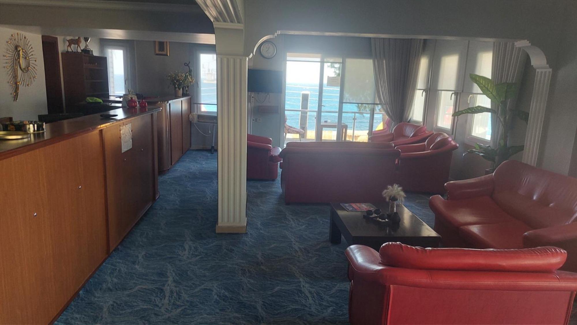 Yenifoca Ersan Hotel ภายนอก รูปภาพ